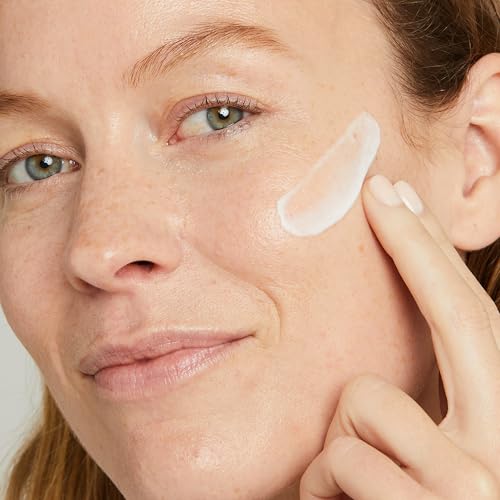 No7 Pure Retinol Night Cream - Collagen-Boosting Retinol Cream that Visibly Smoothes, Plumps & Firms Complexion - Dermatologist Approved & Fragrance-Free (1.69 Fl Oz) - Image 3